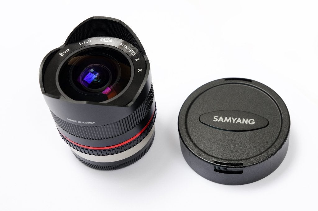 Samyang Fish-Eye II UMC 8mm 1:2.8 for Fujifilm X-Mount, TV, Hi-fi & Vidéo, Photo | Studio photo & Accessoires, Enlèvement ou Envoi