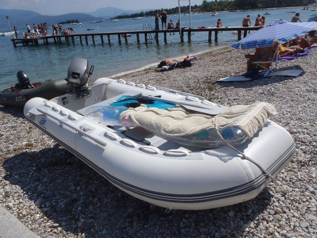 bateau pneumatique style zodiac avec moteur, Enlèvement, Utilisé, Zodiac