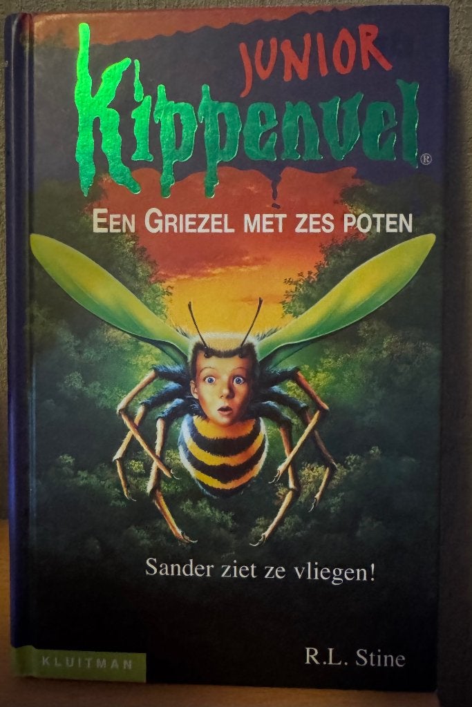 Junior Kippenvel, een griezel met 6 poten, Boeken, Ophalen of Verzenden, Gelezen, R.L. Stine, Fictie