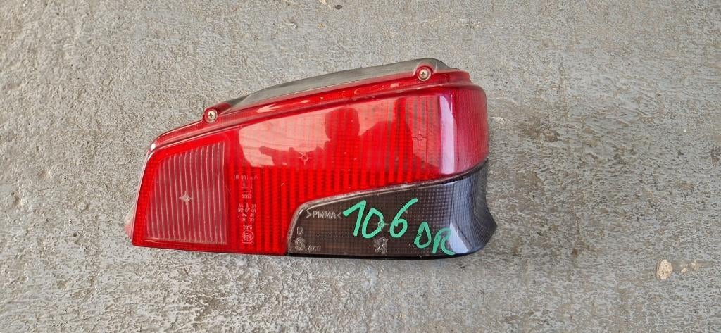 Feux arriere DROIT PEUGEOT 106 PHASE 1 feu optique, Auto-onderdelen, Ophalen, Peugeot