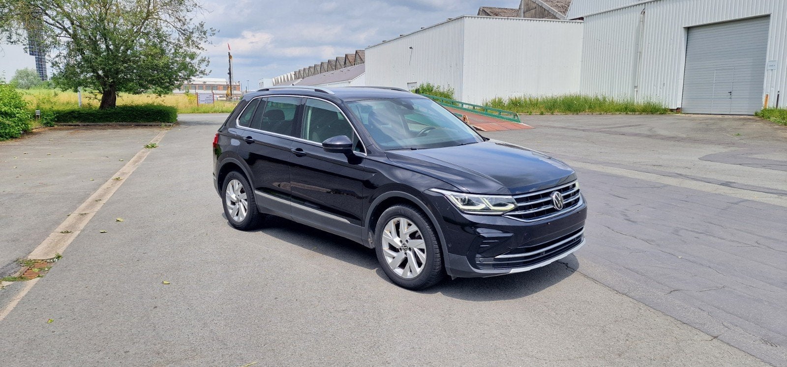 Volkswagen Tiguan 1.4 Benzine + Elk 2021 Automaat, Autos, Achat, Entreprise, Alcantara, 5 portes