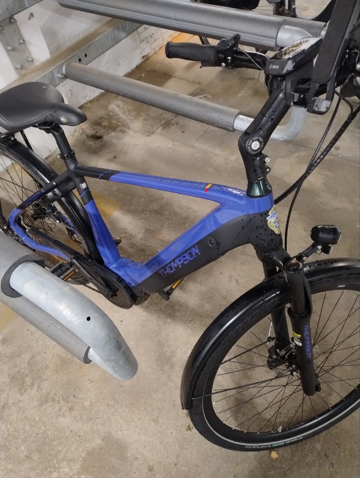 Thompson electrische fiets, Ophalen