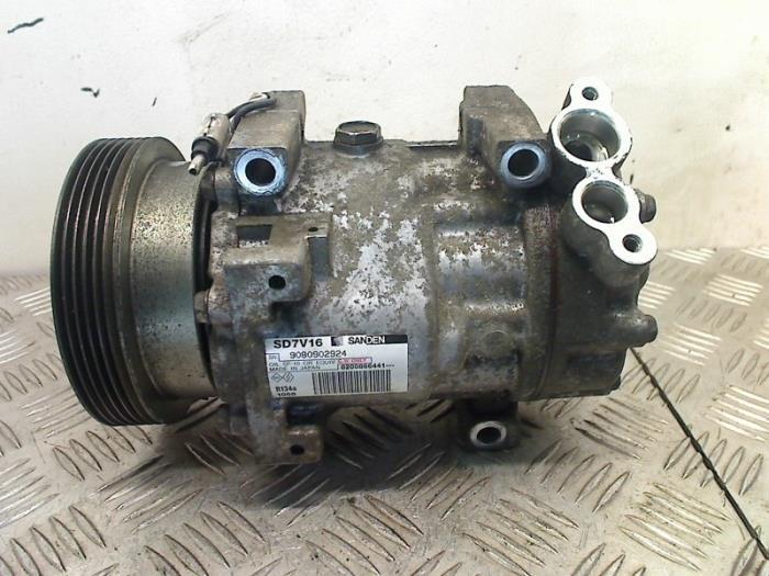 Pompe clim d'un Dacia Logan, Dacia, -, 3 mois de garantie, Utilisé