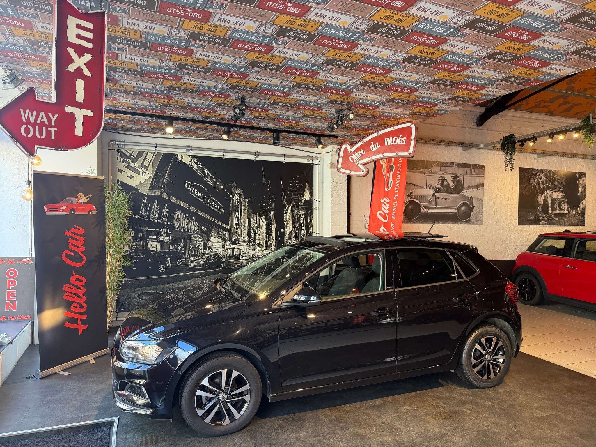 Volkswagen Polo 1.0 TSi IQ Drive * CAMERA * PANO * CARPLAY *, Auto's, Gebruikt, 95 pk, Bedrijf, 5 deurs