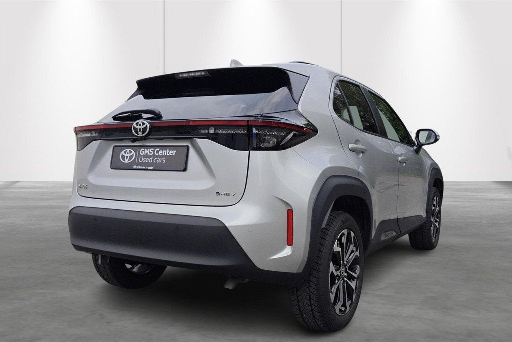 Toyota Yaris Cross 1.5 VVT-ie Hybrid 85kW Executive CVT + Ex, Autos, Argent ou Gris, Achat, 750 kg, https://public.car-pass.be/vhr/fd2cfb6a-b15d-4ed3-a84b-083b7b7677c5