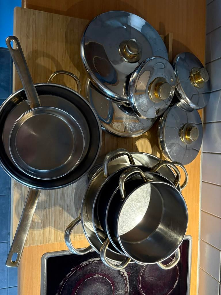 B.K schuman potten, Ophalen, Zo goed als nieuw, Inox