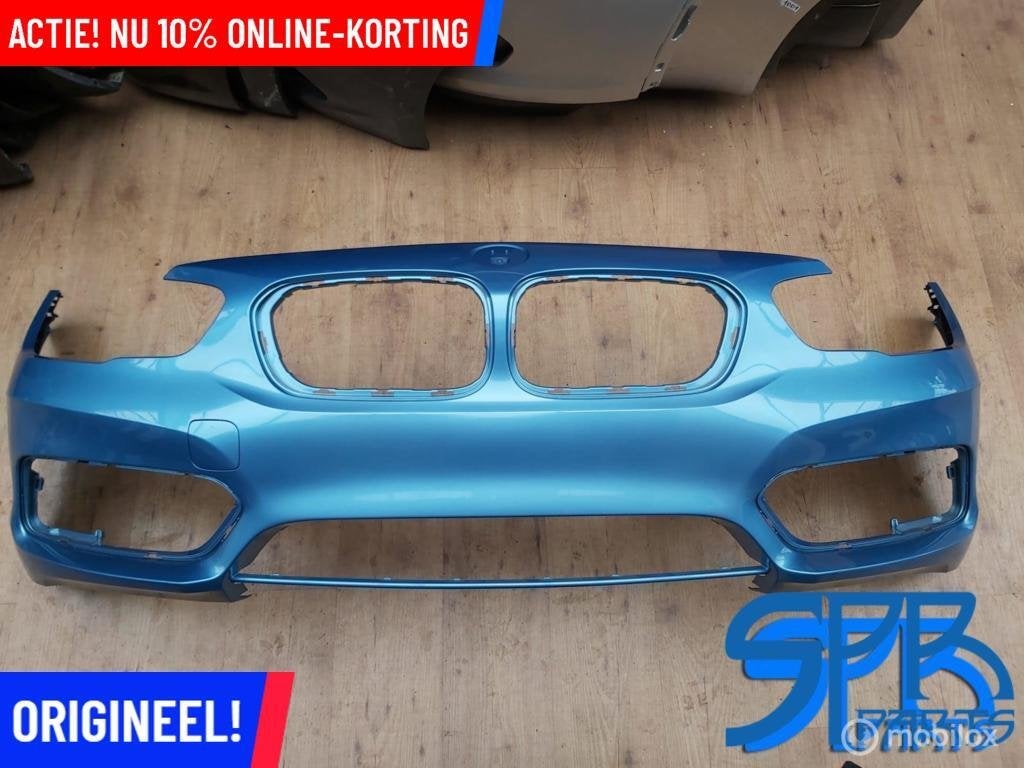 F20 F21 LCi 1SERIE SPORTLINE VOORBUMPER LICHT BLAUW VOOR FL, Voor, Nieuw, Ophalen of Verzenden, Bumper