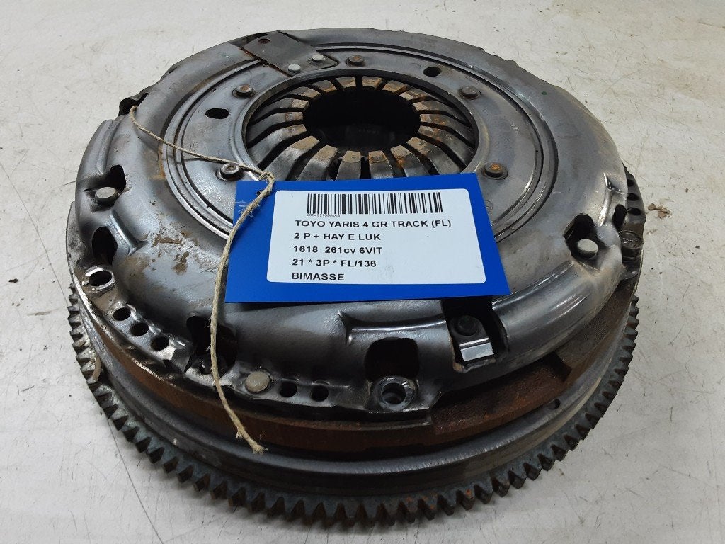 VLIEGWIEL DUBBELE MASSA Toyota Yaris IV (P21 / PA1 / PH1), Gebruikt, Kundenbetreuung@toyota.de, Toyota, Toyota-Allee 2
50858  Köln, DE