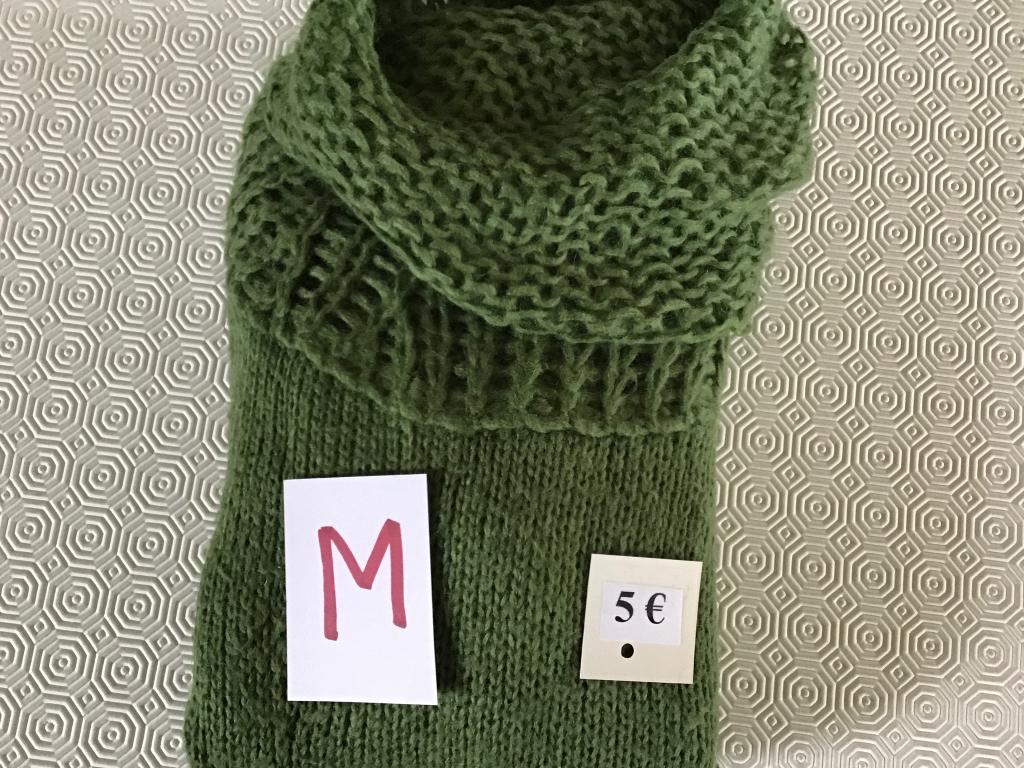 pull vert pour femme à col haut, taille M à 5 euros, Enlèvement ou Envoi, Comme neuf, Taille 38/40 (M)