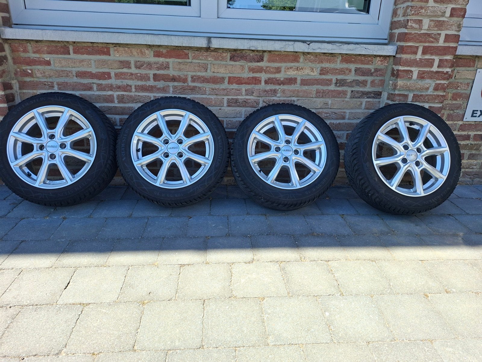 Velgen met winterbanden !, Auto-onderdelen, Banden en Velgen, Band(en), Winterbanden, Ophalen