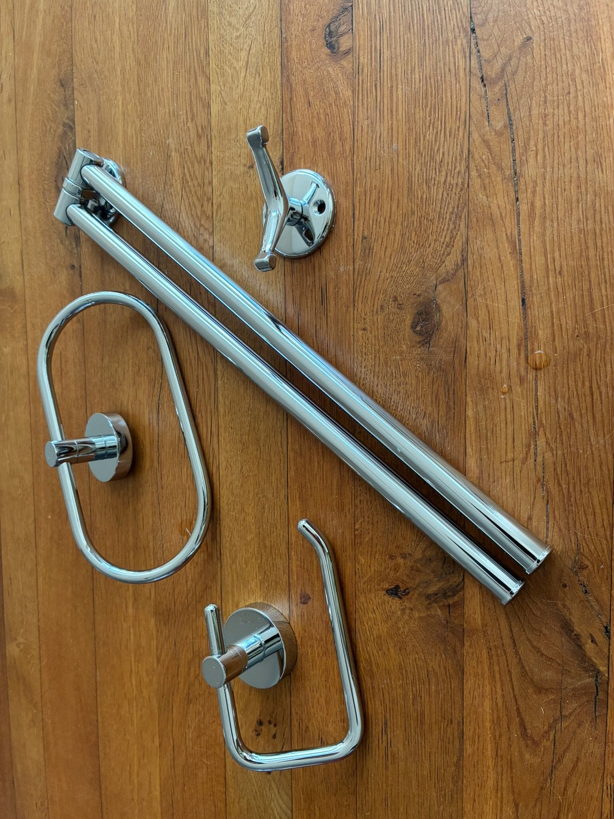 Set de 4 accessoires de salle de bain, chrome, Enlèvement ou Envoi, Comme neuf