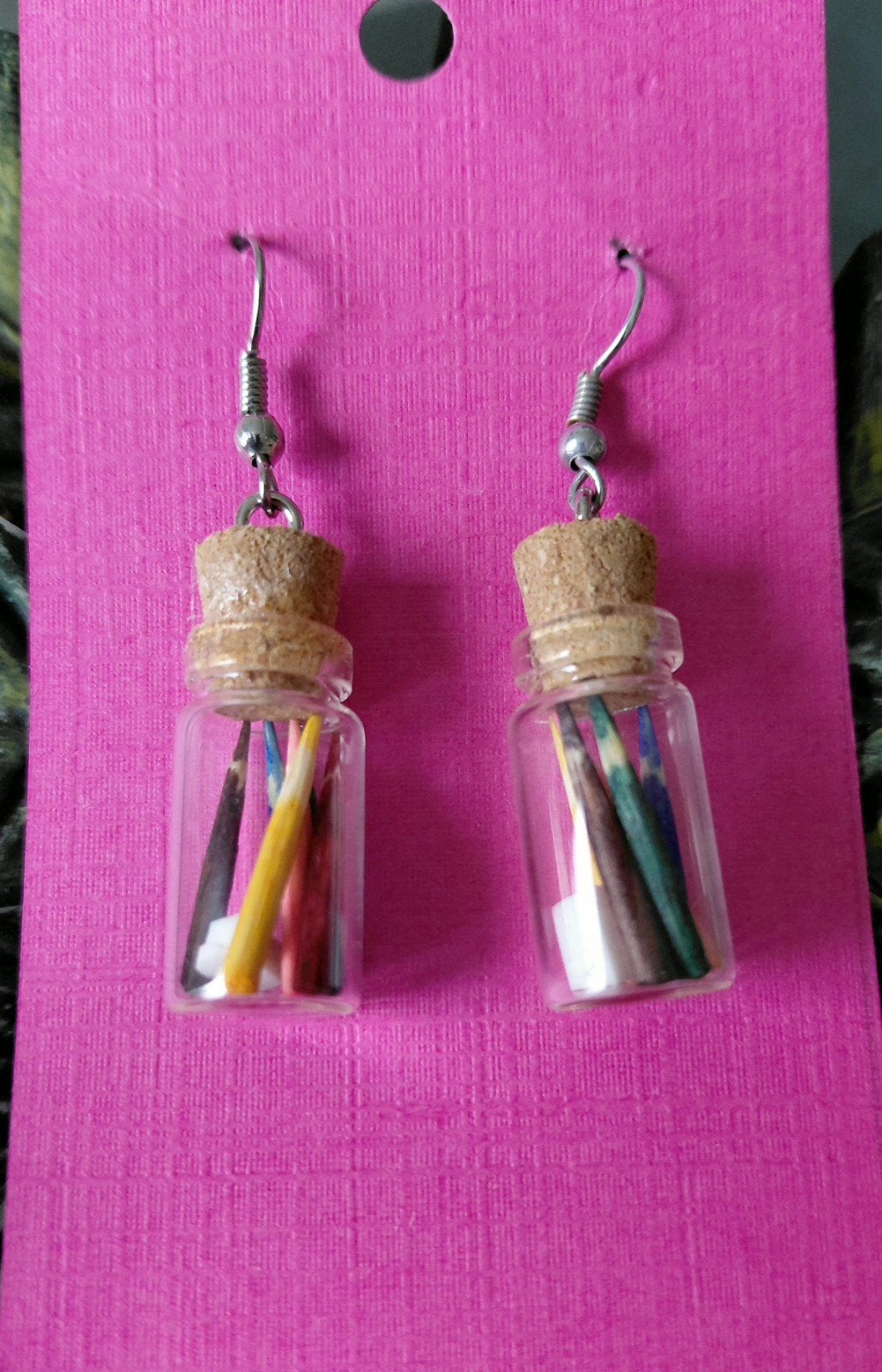 Glazen oorhangers bonte kleuren handgemaakt L5cm, Handtassen en Accessoires, Oorbellen, Ophalen, Hangers, Overige kleuren, Nieuw