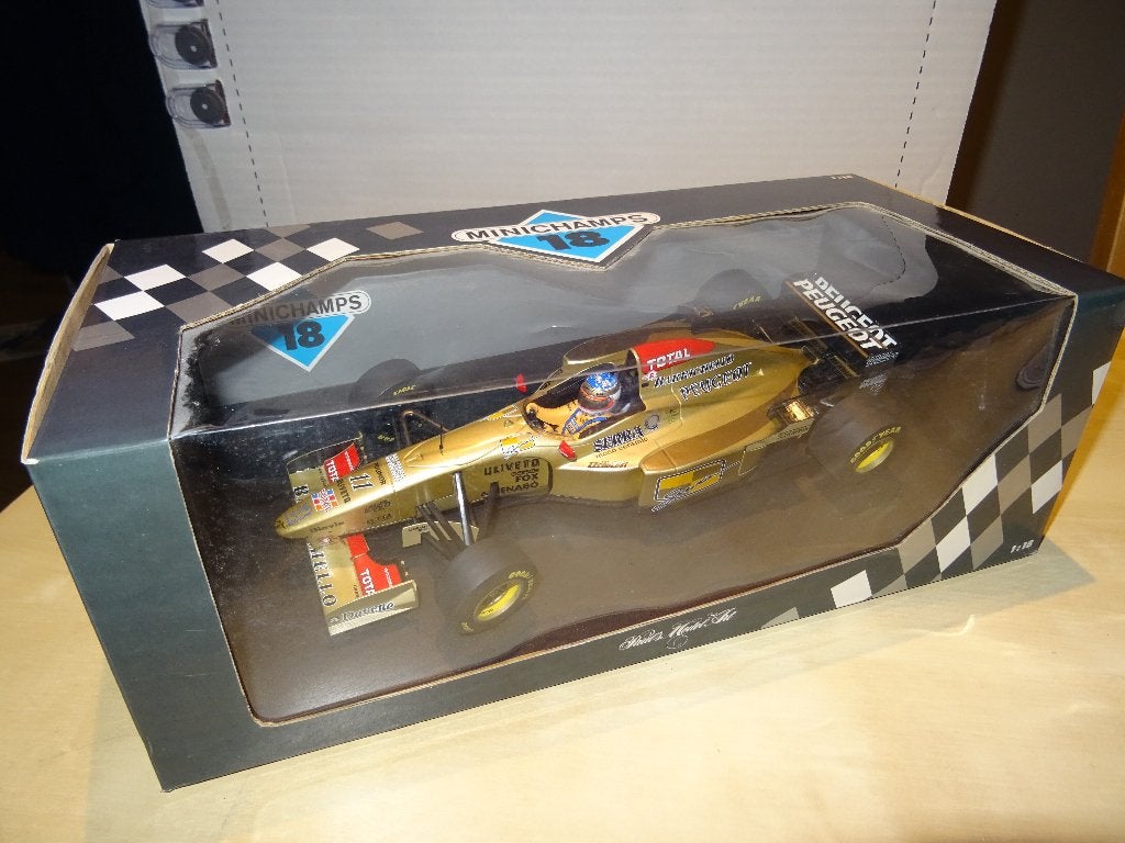 Minichamps Jordan Peugeot 196 Barrichello F1 1:18 180 960011, Enlèvement ou Envoi, Comme neuf, Voiture, MiniChamps