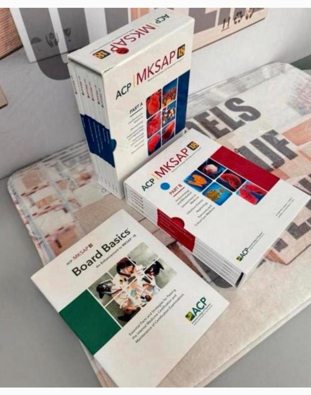 MKSAP 18, part A B boeken Artsen interne geneeskunde + Basic, Boeken, Ophalen of Verzenden, Nieuw, Gezondheid en Conditie