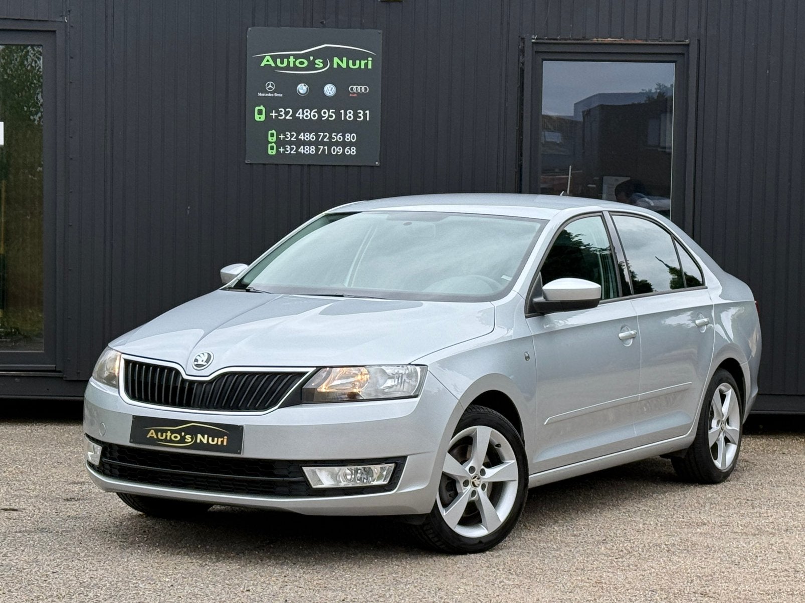 Skoda rapid 1.6tdi sedan diesel manueel, Autos, Skoda, Argent ou Gris, Achat, Entreprise, Boîte manuelle