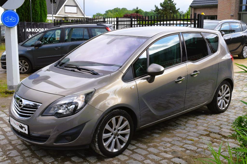 Opel Meriva 1.4Turbo/Cosmo/Leder/GARANTIE, Autos, Opel, Euro 5, Achat, Entreprise, Boîte manuelle
