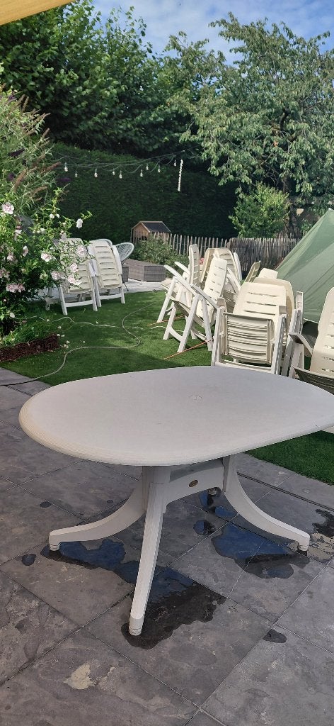 Tuintafel en 12 verstelbare stoelen Hartman, Tuin en Terras, Tuinsets en Loungesets, Gebruikt, Tuinset, Kunststof, Meer dan 8 zitplaatsen