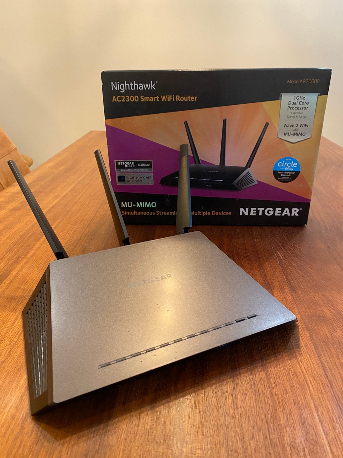 Routeur WiFi Netgear Nighthawk R7000P AC2300 – avec boîte, Enlèvement, Comme neuf