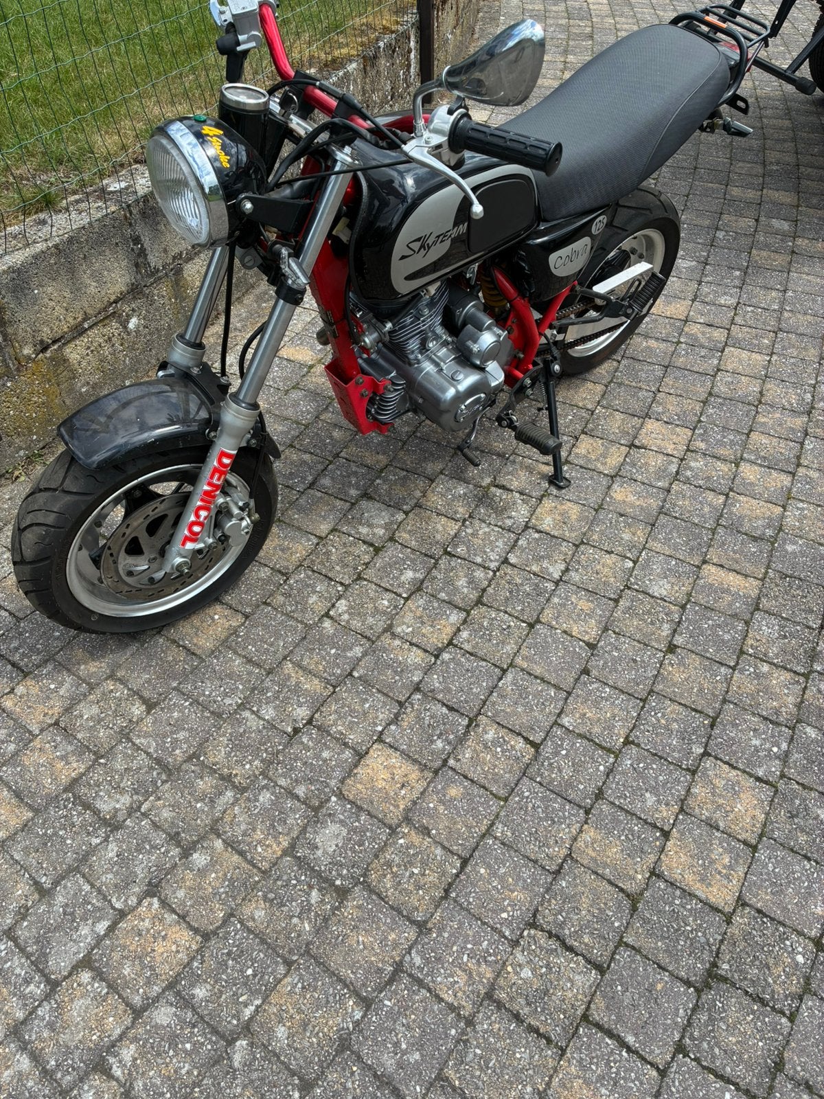 Skyteam cobra 125cc, Enlèvement