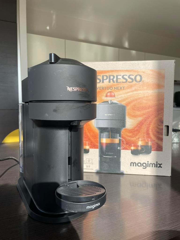 Nespresso veruo next magimix, Enlèvement, Comme neuf