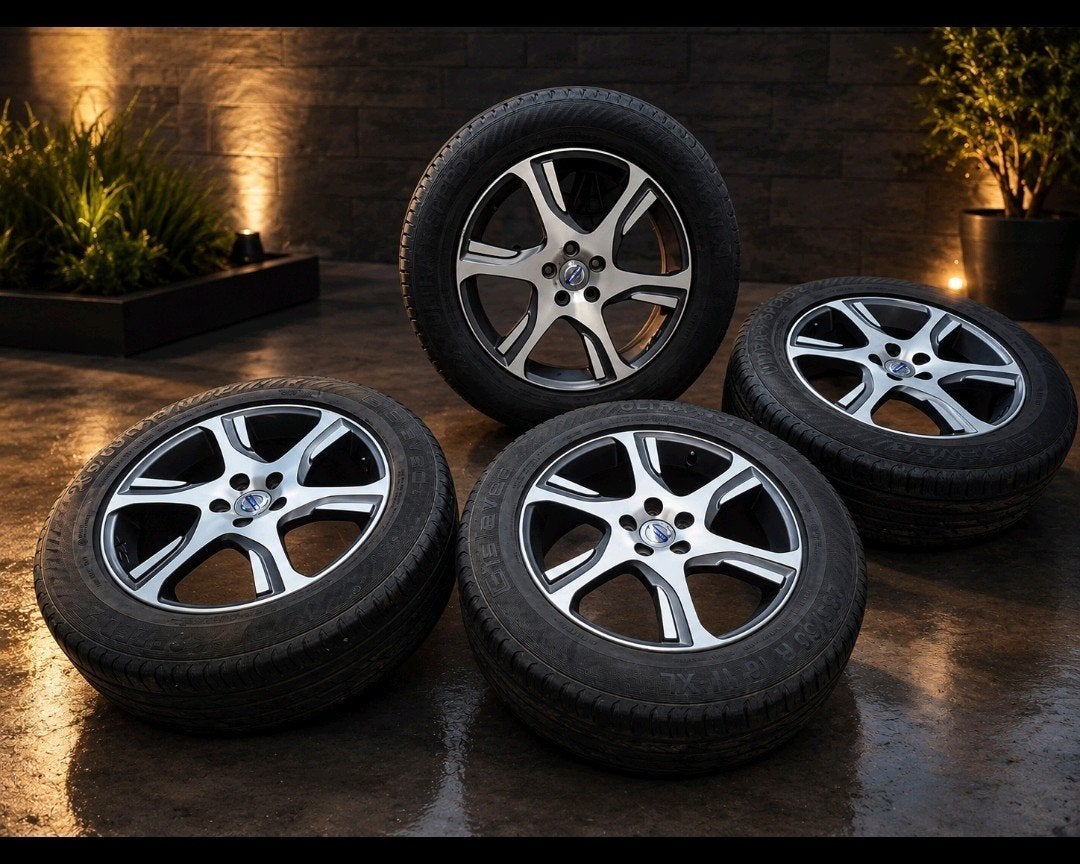 lot de 4 jantes avec pneus VOLVO 235/60 R18W, Autos : Pièces & Accessoires, Pneus & Jantes, Pneu(s)