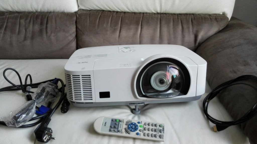 NEC Beamer M260XS/ Zeer Helder beeld, Audio, Tv en Foto, Beamers, Ophalen, Zo goed als nieuw, NEC