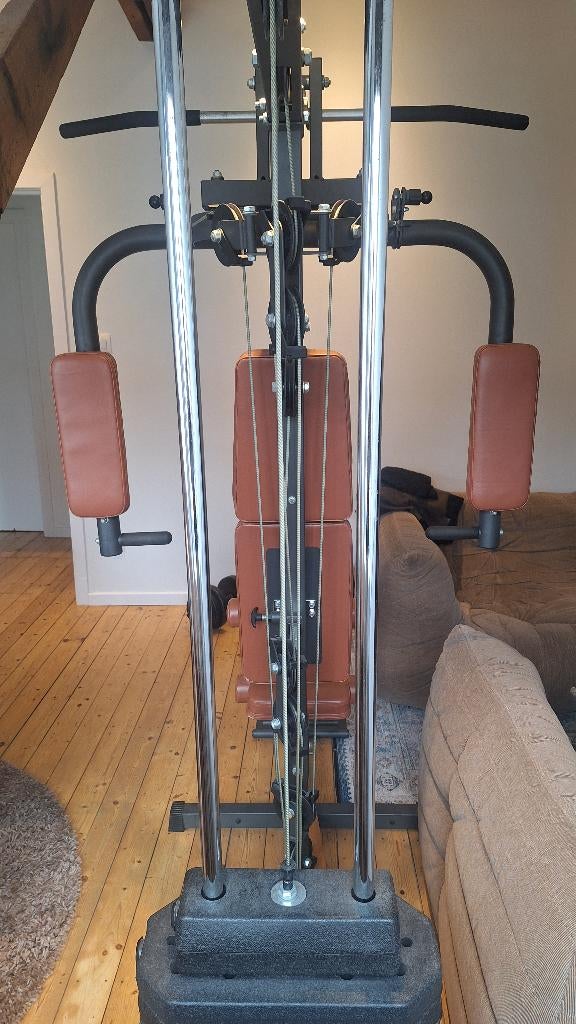 Fitness apparaat in perfecte staat, Sport en Fitness, Ophalen, Overige materialen, Benen, Krachtstation