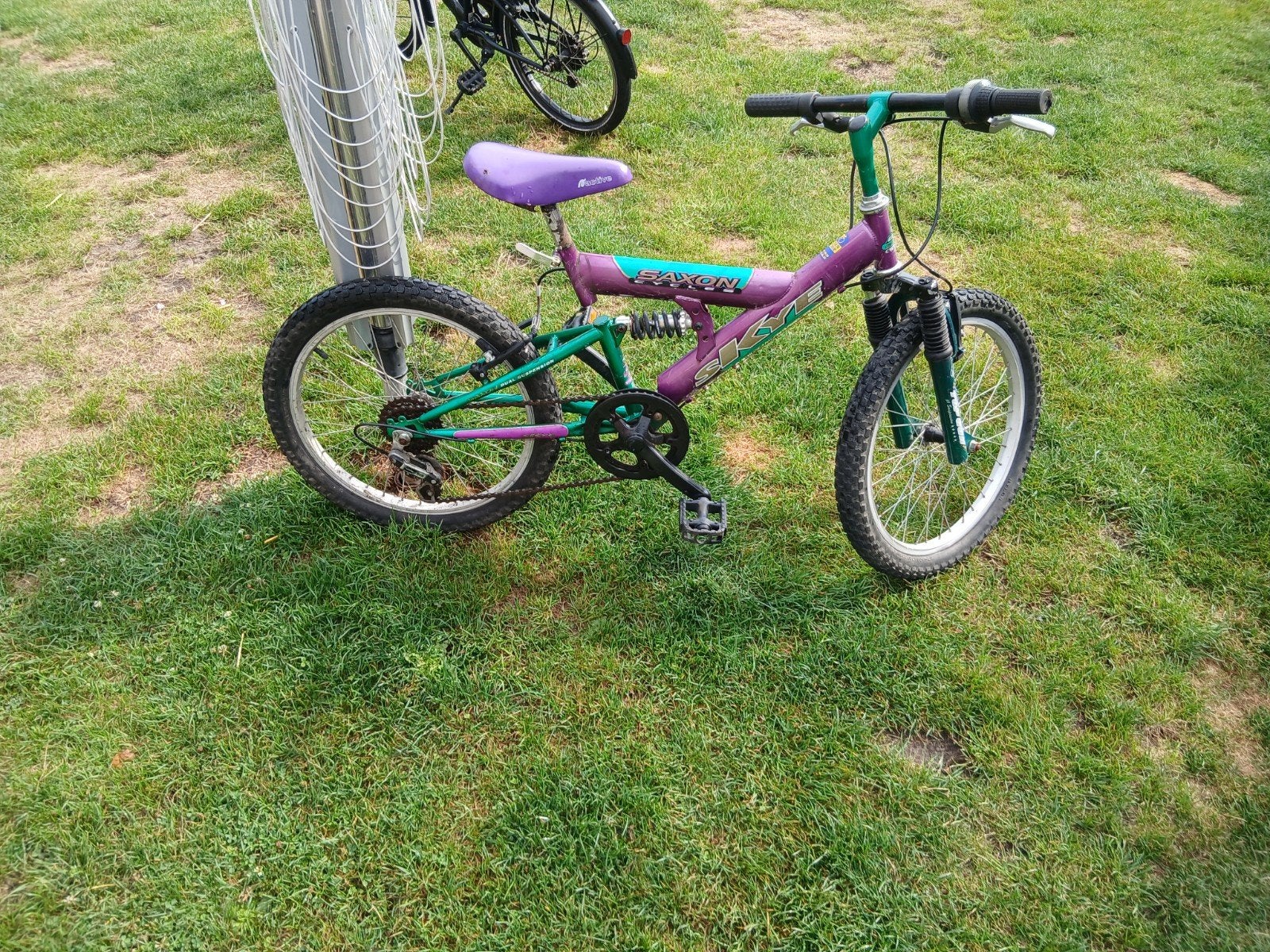 saxon skye dual suspension kinderfiets, Fietsen en Brommers, Fietsen | Vouwfietsen, Ophalen