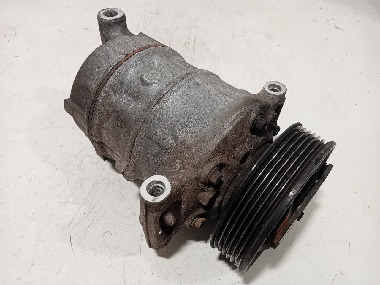 Airco pomp Audi A3, Onderdelen@venauto.nl, Van der Ven Autorecycling B.V., Gebruikt, Ettenseweg 76, 4706 PB Roosendaal, The Netherlands