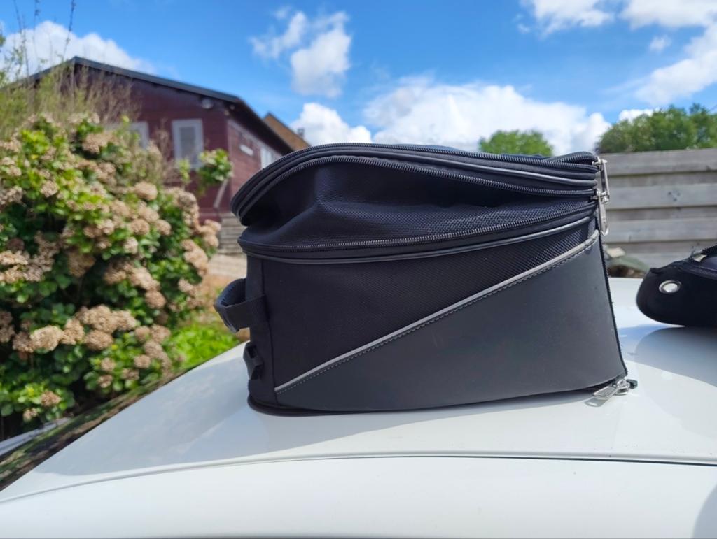Sac de selle pour Ducati,voir photo poches latérales, Enlèvement