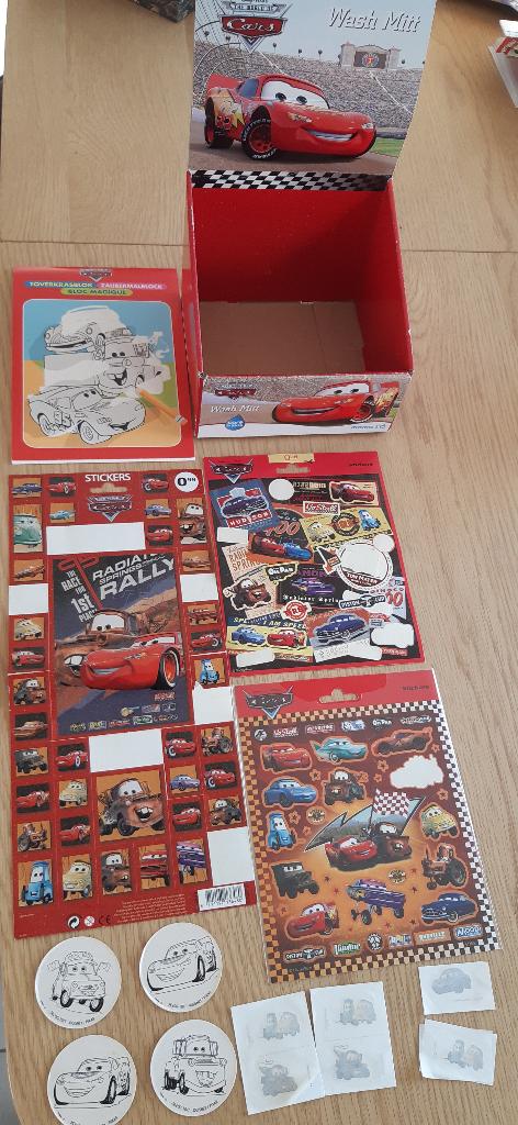 Cars doos met toverblok , kleurprenten & stickers & tattoos, Voertuigen, Ophalen of Verzenden, Papier of Karton, Zelfklevend