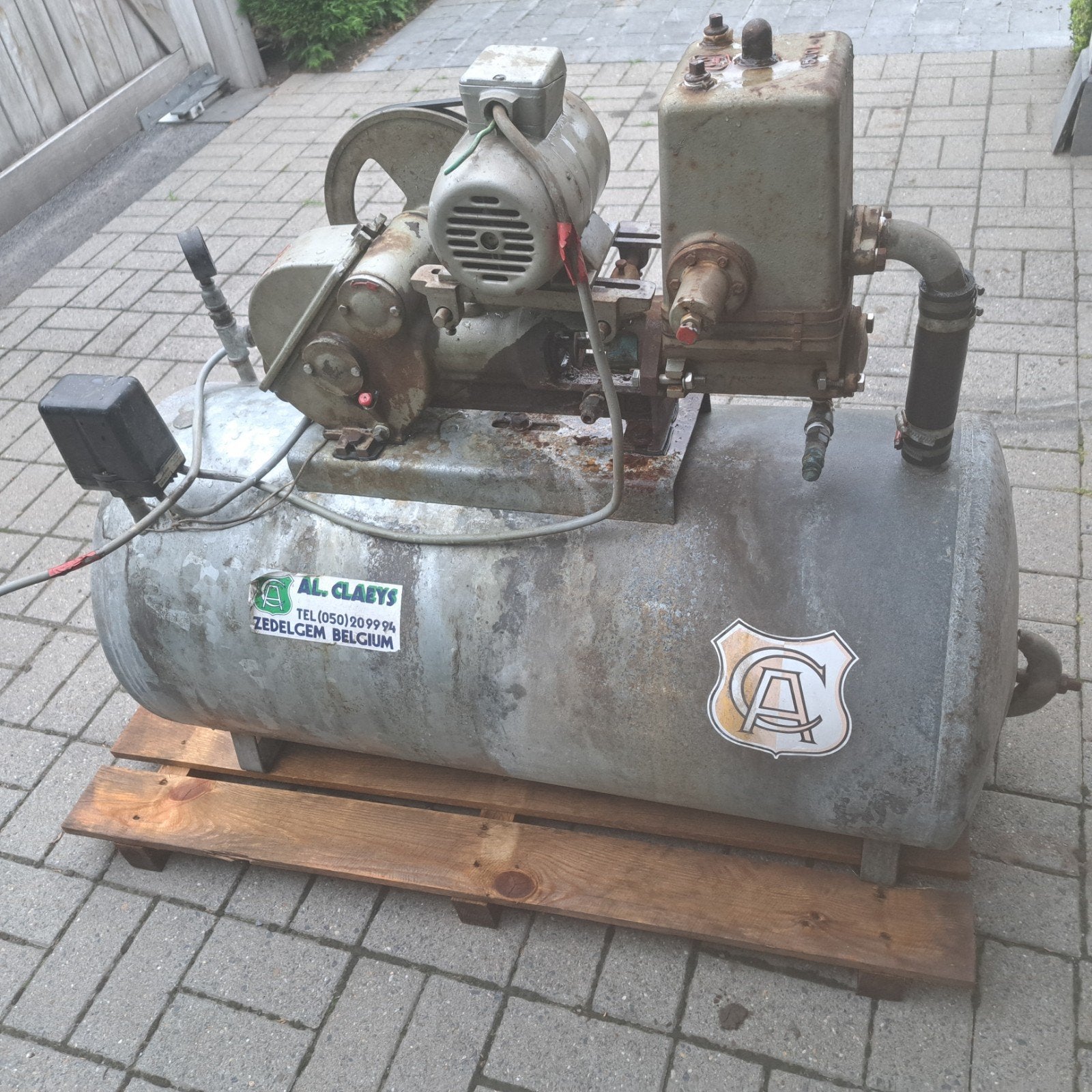 Claeys 1500 storkpomp, Ophalen, Gebruikt, Elektrisch, Bronpomp