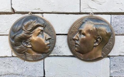 2 bronzen plaatjes (Albert I & Elizabeth), Ophalen of Verzenden