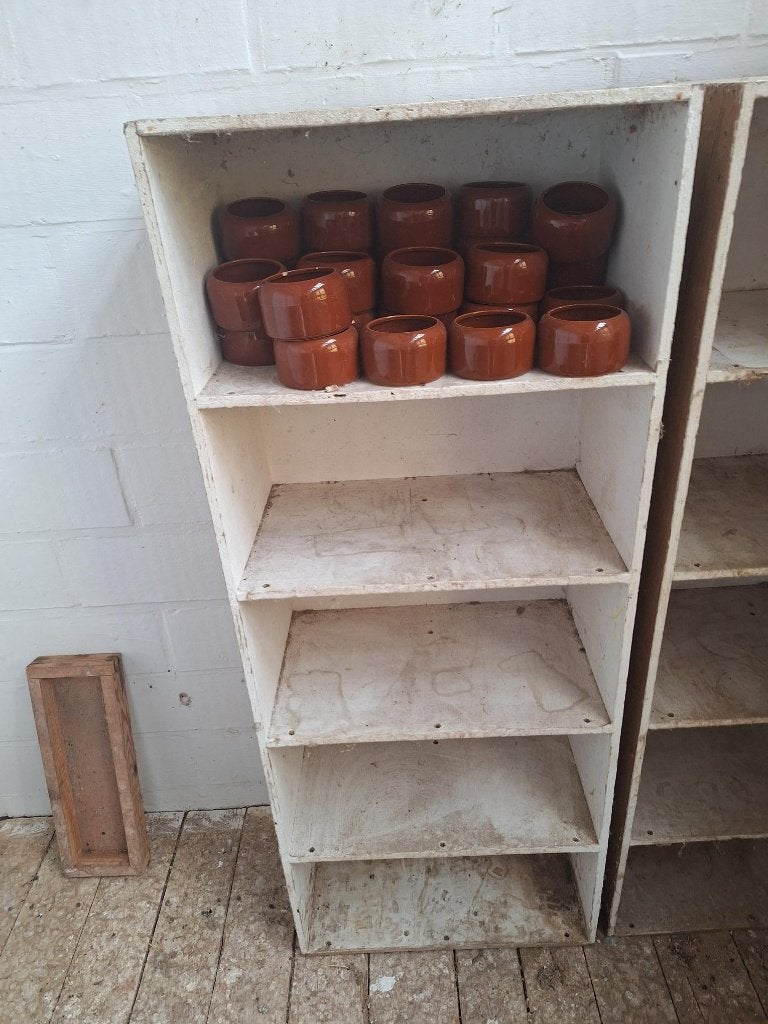 2 jongen bakken en eetpotjes, Dieren en Toebehoren