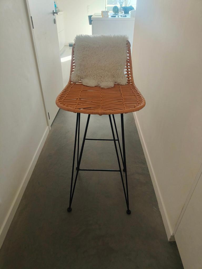 2x mooie rieten barkruk nieuwstaat, Huis en Inrichting, Ophalen, Riet