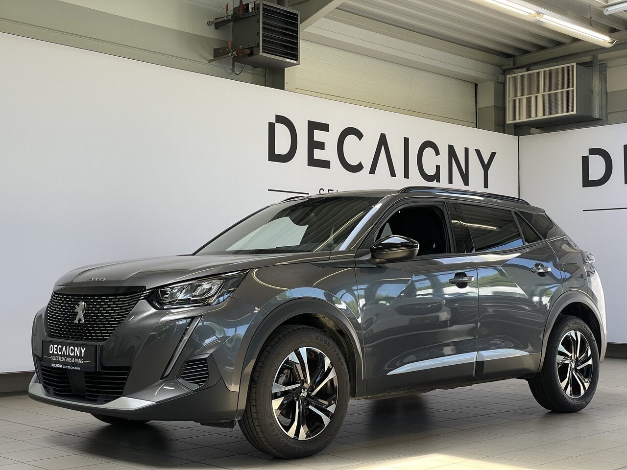 Peugeot 2008 1.2T Allure Pack AT8 *Camera*Navigatie*Carplay, 1199 cc, USB, 0 kg, Bedrijf