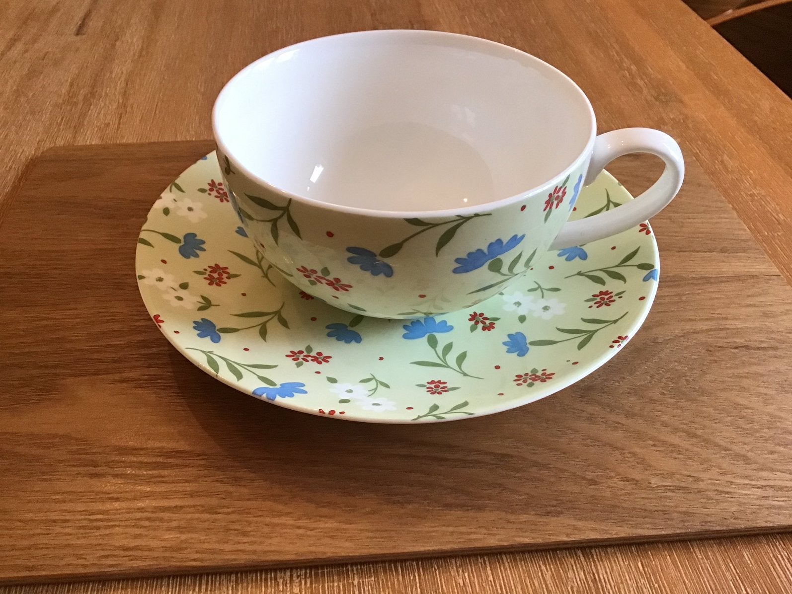 Fine bone china kopje - Crown Trent UK Limited - Vintage, Antiek en Kunst, Ophalen