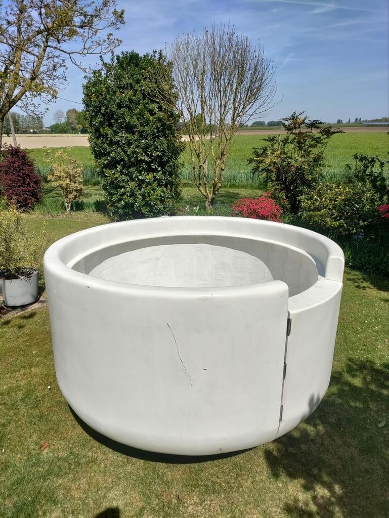 Polyester koffietas op aanhangwagen, Ophalen