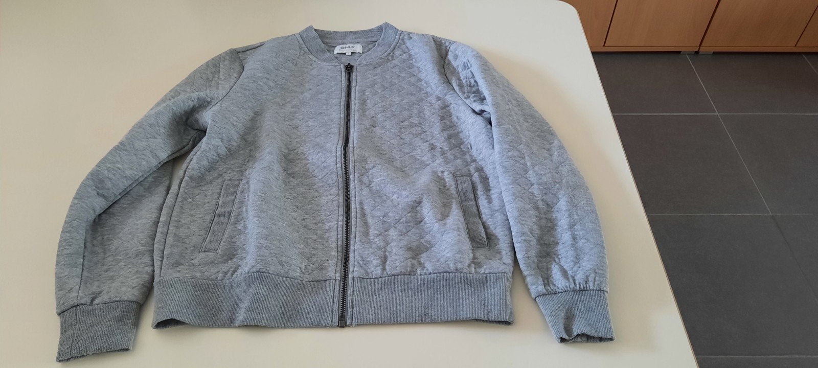 vest only maat M, Vêtements | Femmes, Pulls & Gilets, Enlèvement ou Envoi