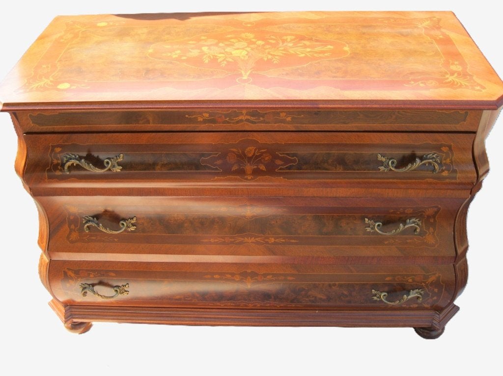 Kast in marqueterie met drie lades., Ophalen