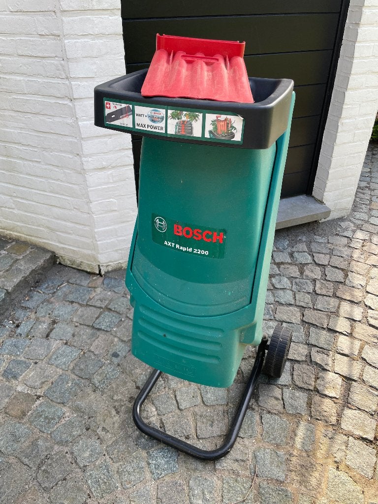 Bosch elektrische hakselaar AXT Rapid 2200 I 2200w, Ophalen, Zo goed als nieuw, Elektrisch, Bosh