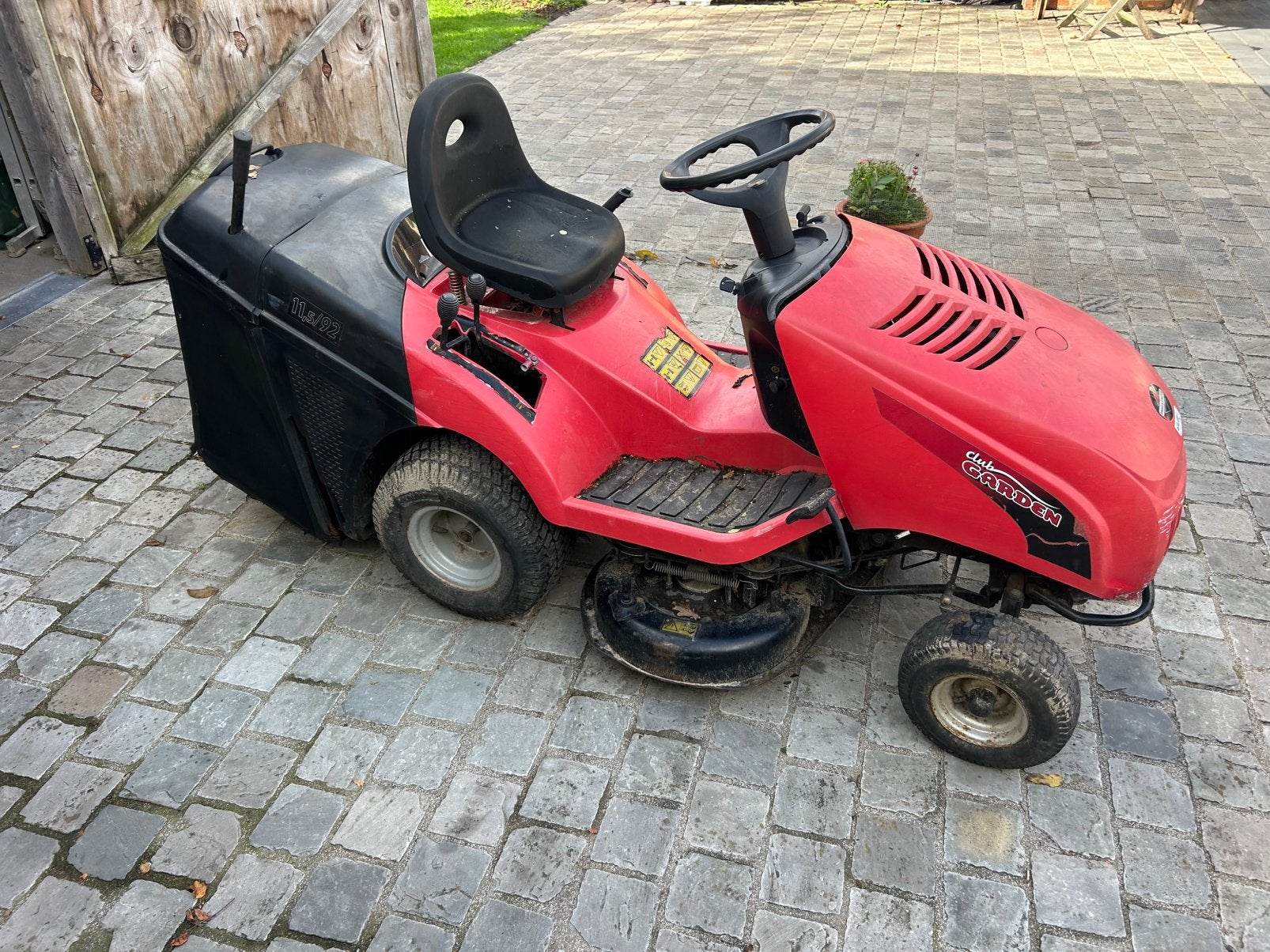 Te koop: Club Garden zitmaaier – 11,5 pk met garantie, Ophalen, Zo goed als nieuw