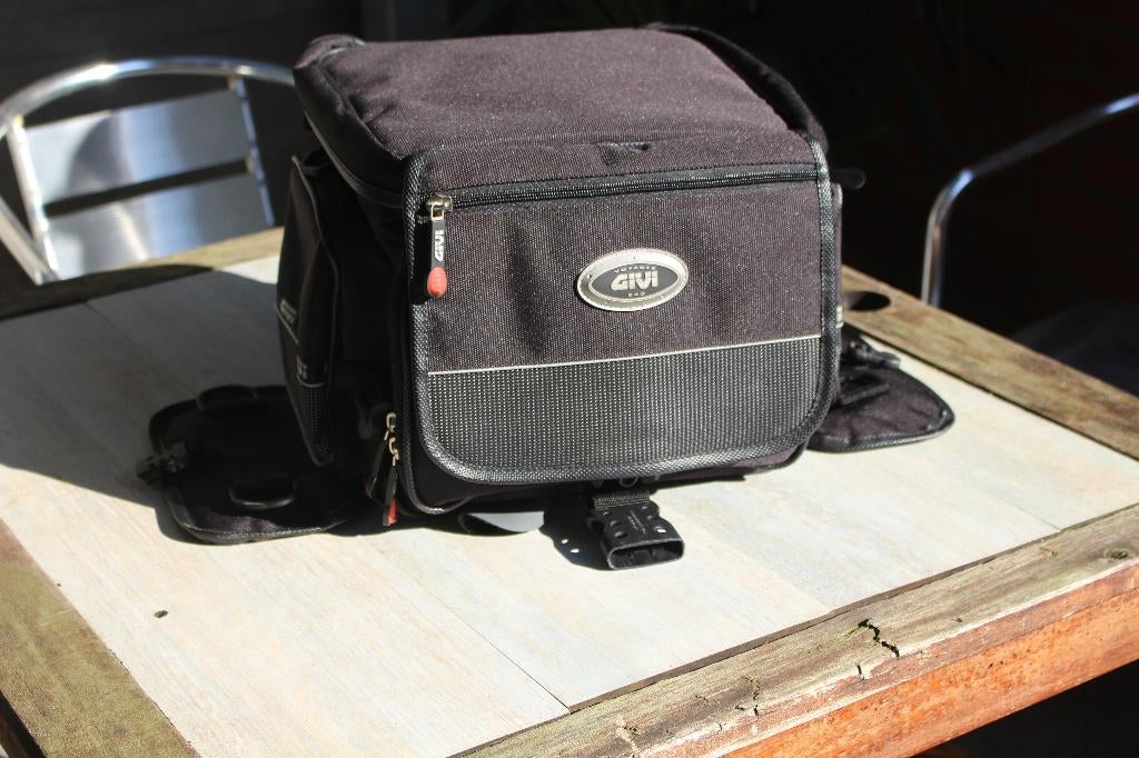 sacoche Givi, Motos, Accessoires | Valises & Sacs, Enlèvement, Neuf