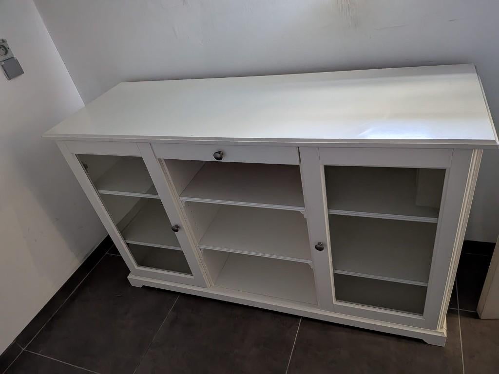 Gratis! Dressoir kast ikea Liatorp, Huis en Inrichting, Ophalen, Gebruikt
