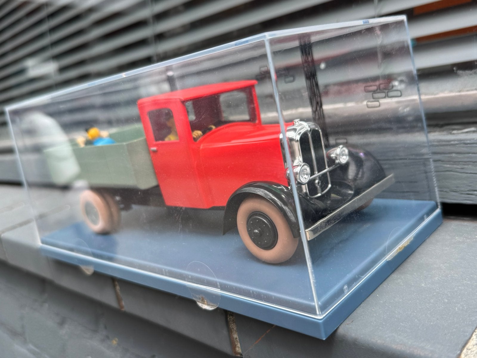 Kuifje auto de rode Truck, Ophalen of Verzenden, Kuifje, Gebruikt, Beeldje of Figuurtje