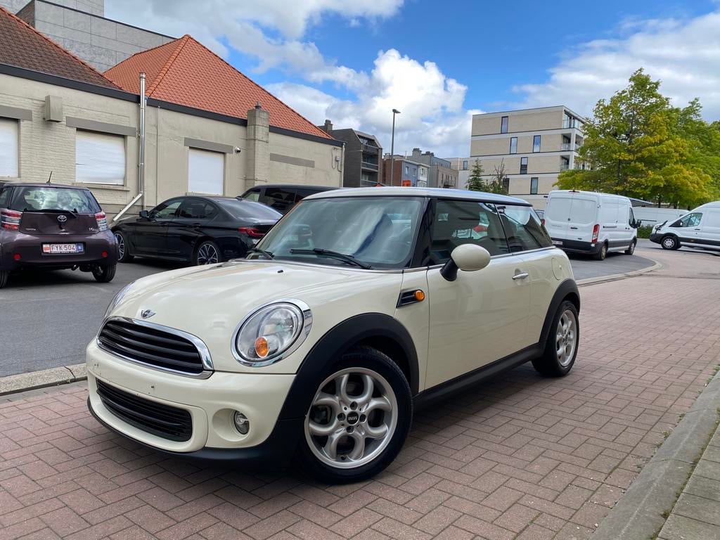 Mini Cooper One 1.6i Benzine / 2013 / 118000.km / Airco, Auto's, Mini, Voorwielaandrijving, Stof, Zwart, 4 cilinders