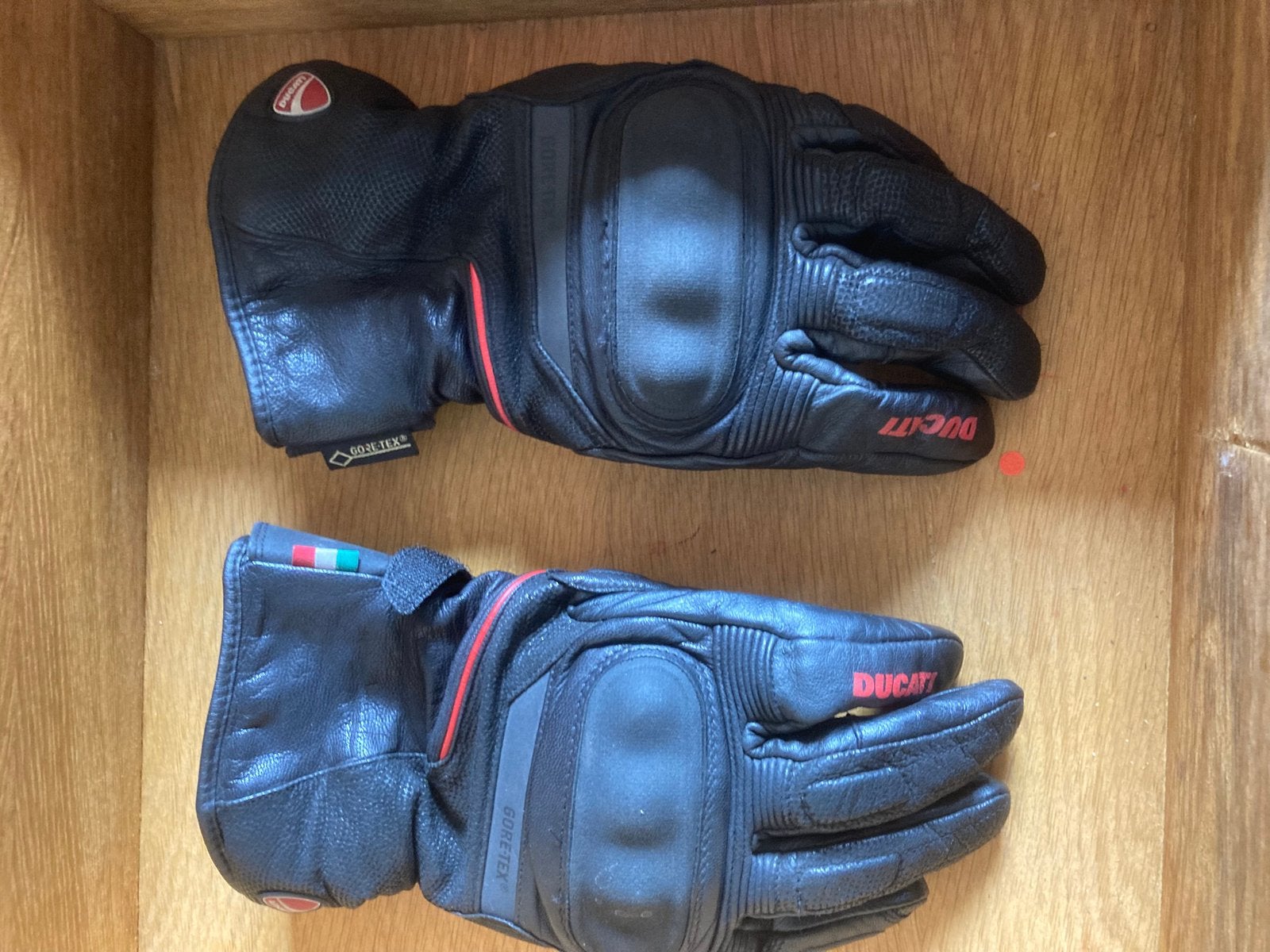 Ducati motorhandschoenen, Motos, Enlèvement