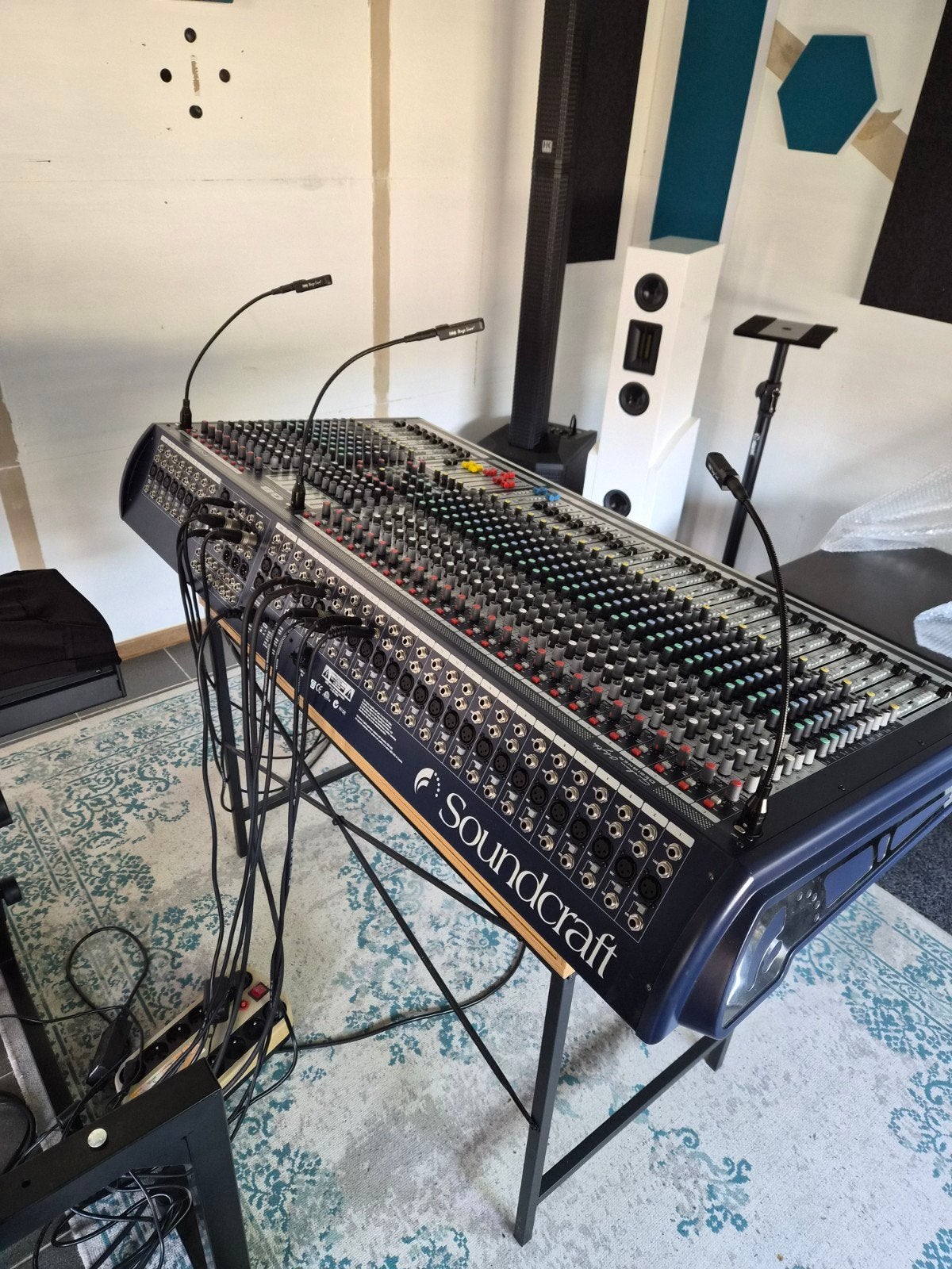 Soundcraft gb4, Ophalen