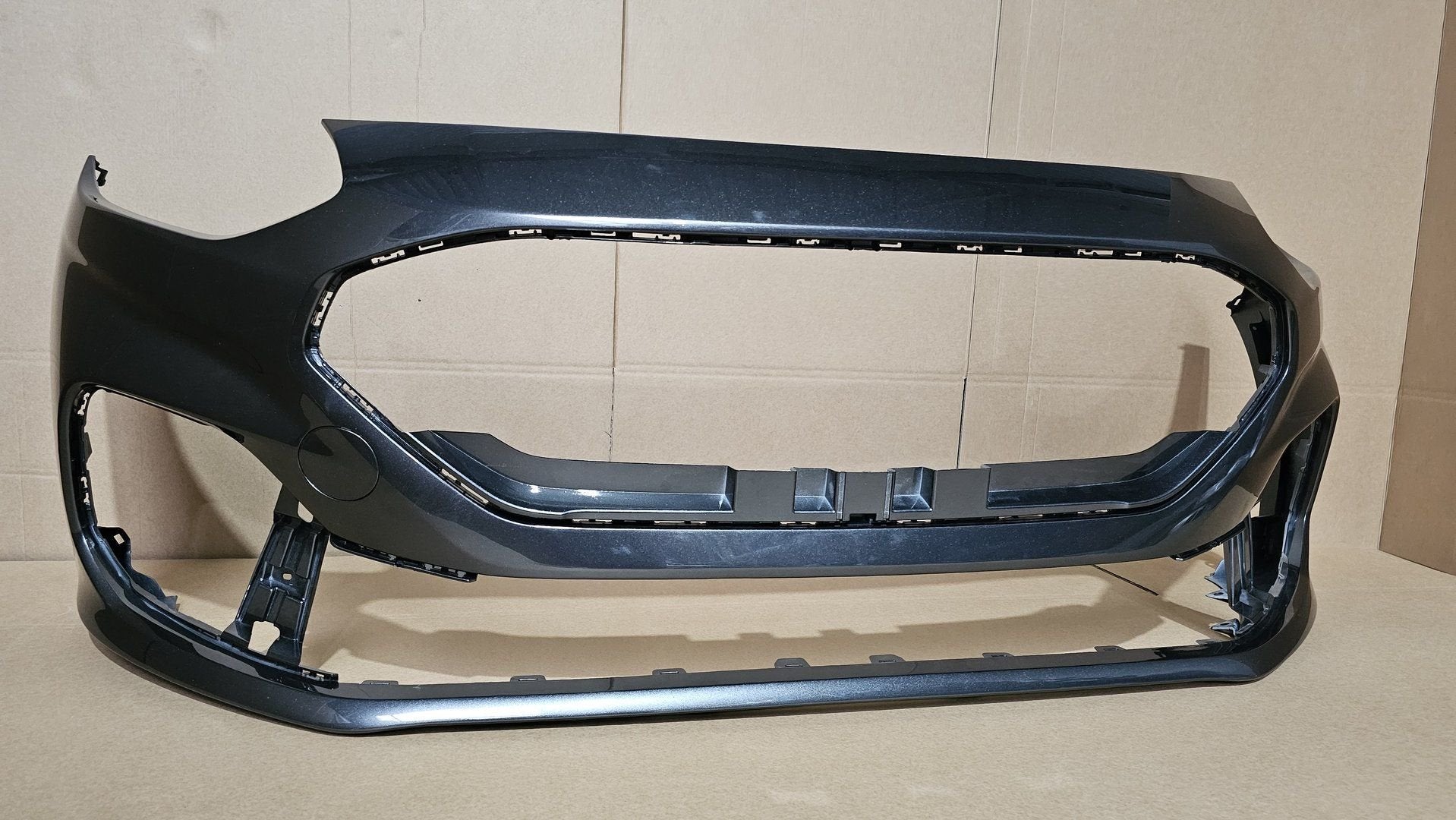 Voorbumper Ford Fiesta MK8 ST LINE FACELIFT 2021-2024 MOOI, -, Origine de la pièce connue, Utilisé, -