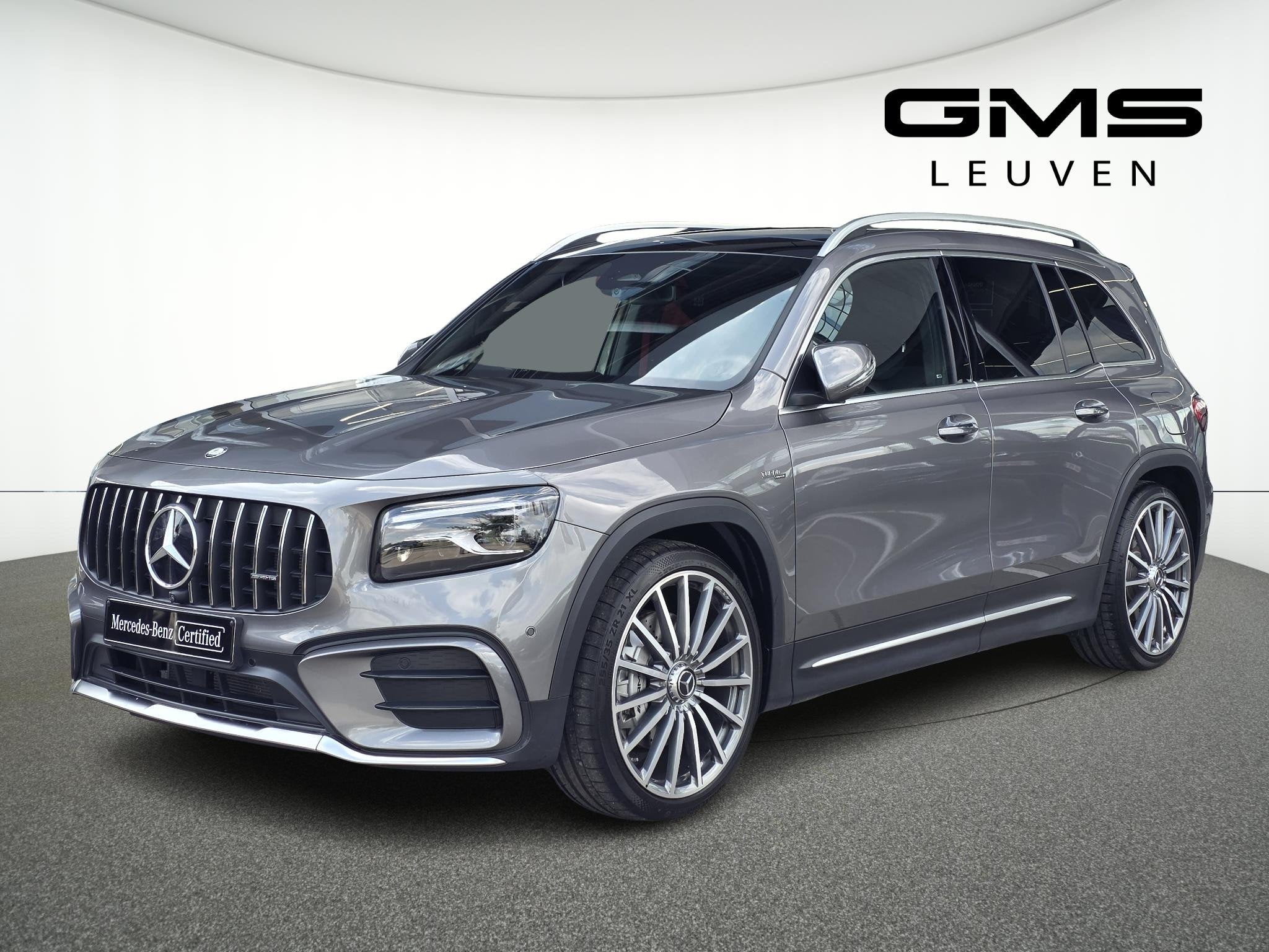 Mercedes-Benz GLB Mercedes-AMG GLB 35 4MATIC (automatique), Argent ou Gris, 1800 kg, Noir, 5 places